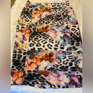 Thalia Sodi floral and leopard print skirt. Size Medium